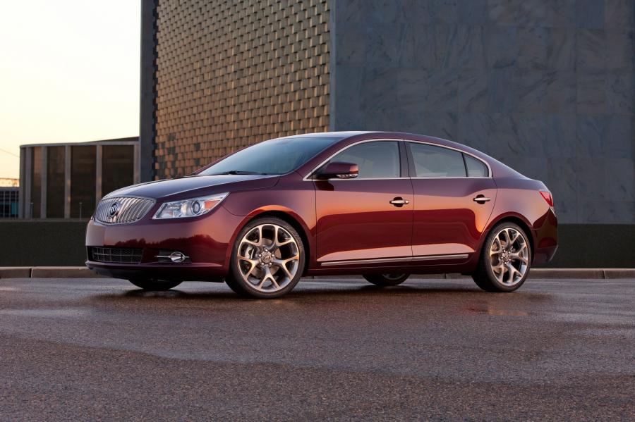  Buick LaCrosse GL Concept 2011 года  (фото 12 из 19)